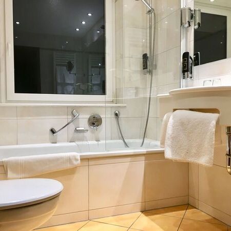 Badezimmer mit Wanne